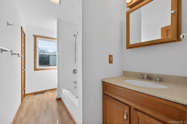 a view of an empty room with entrance