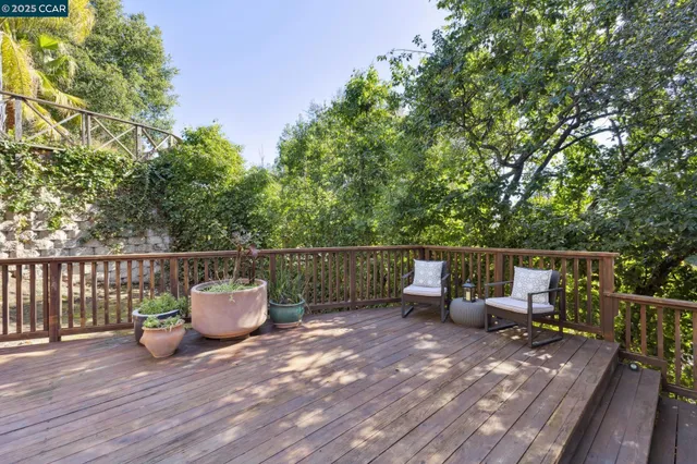 $1,450,000 | 40 Las Palomas, Orinda, CA 94563