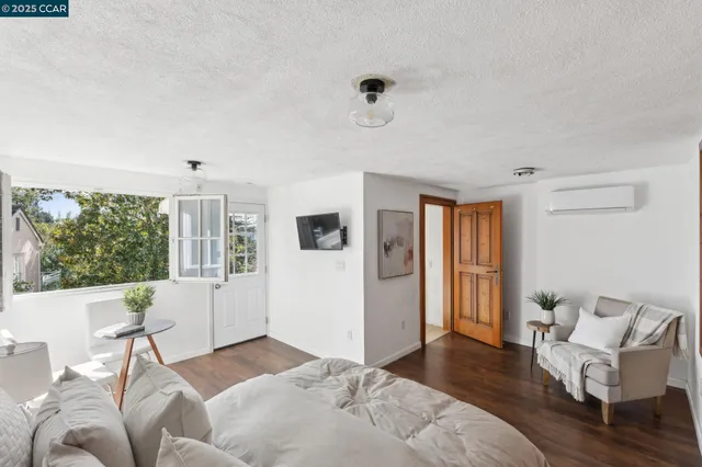 $1,450,000 | 40 Las Palomas, Orinda, CA 94563