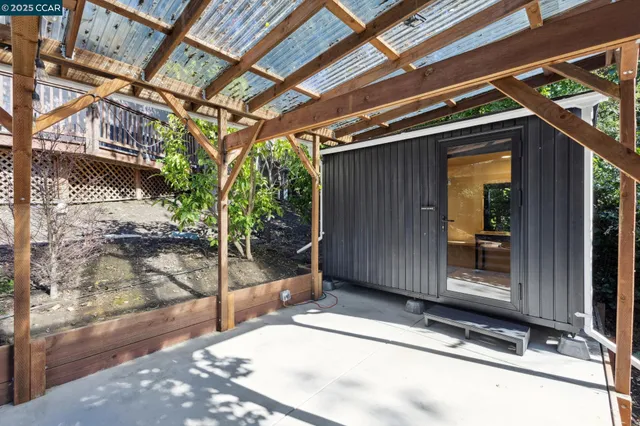 $1,450,000 | 40 Las Palomas, Orinda, CA 94563