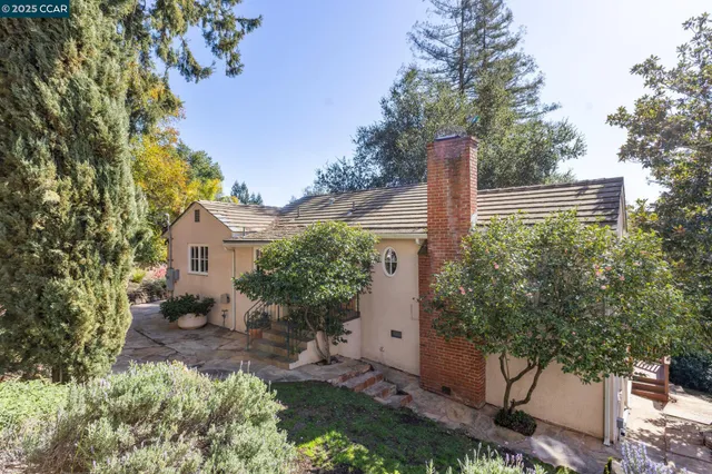 $1,450,000 | 40 Las Palomas, Orinda, CA 94563