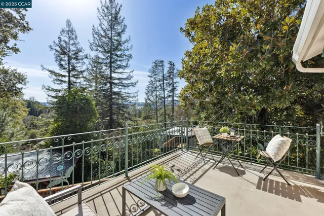 $1,450,000 | 40 Las Palomas, Orinda, CA 94563