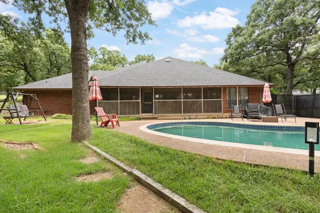 $449,000 | 117 William Wallace Drive, Burleson, TX 76028