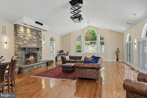 $1,995,000 | 1087 Mt Eyre Road, Washington Crossing, PA 18977