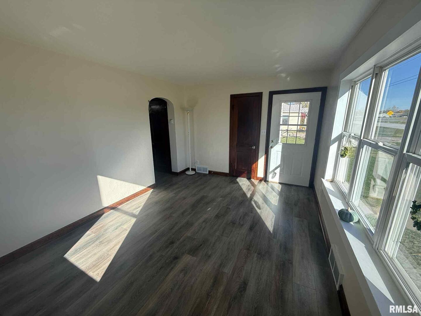 3 Anderson Avenue Milan, IL 61264 - Photo 8 of 30