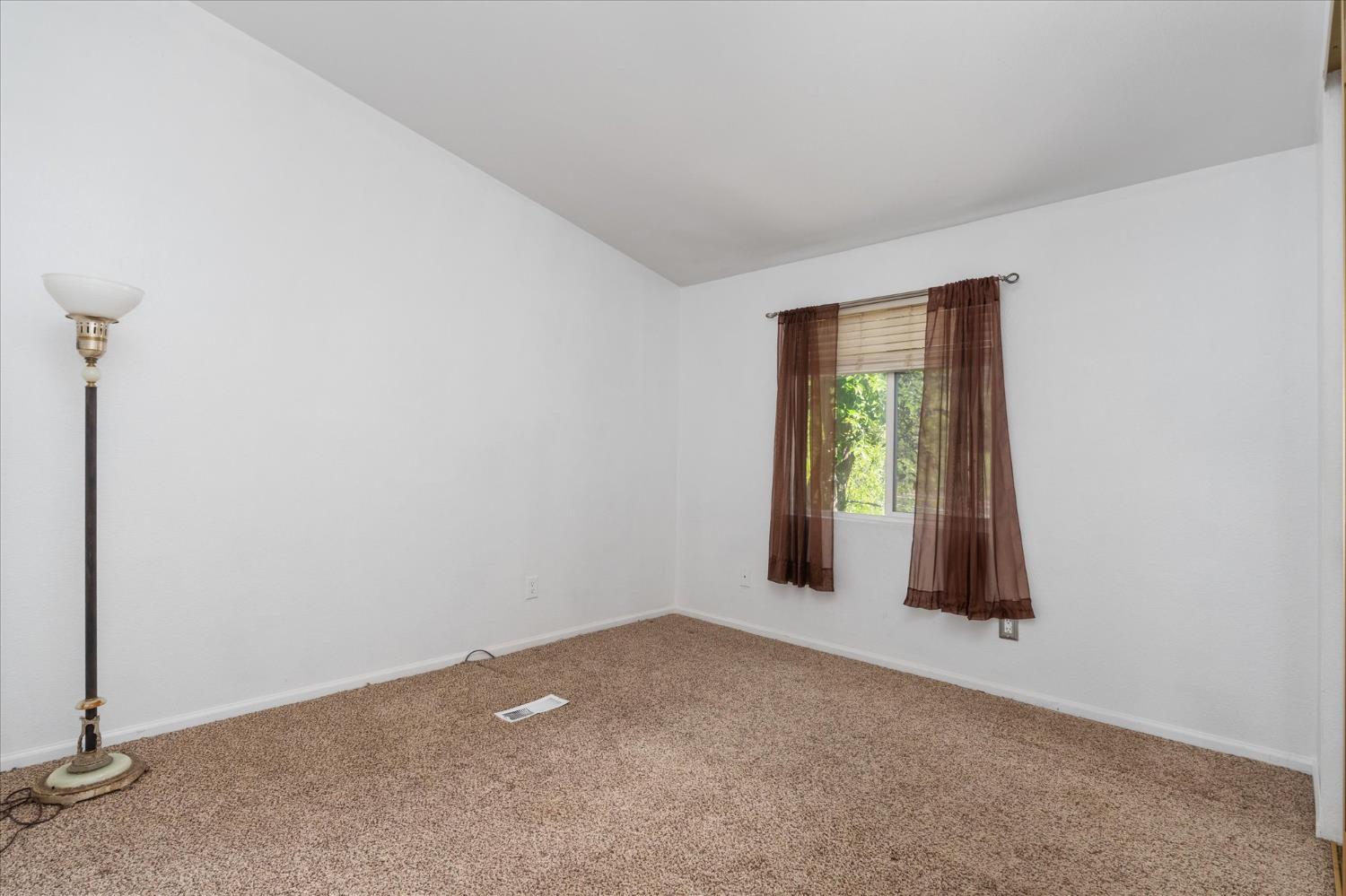 20263 Tuttletown Road Sonora, CA 95370 - Photo 21 of 29