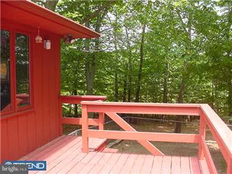 97 Larrison Road Wrightstown, NJ 08562 - Photo 4 of 12 Deck
