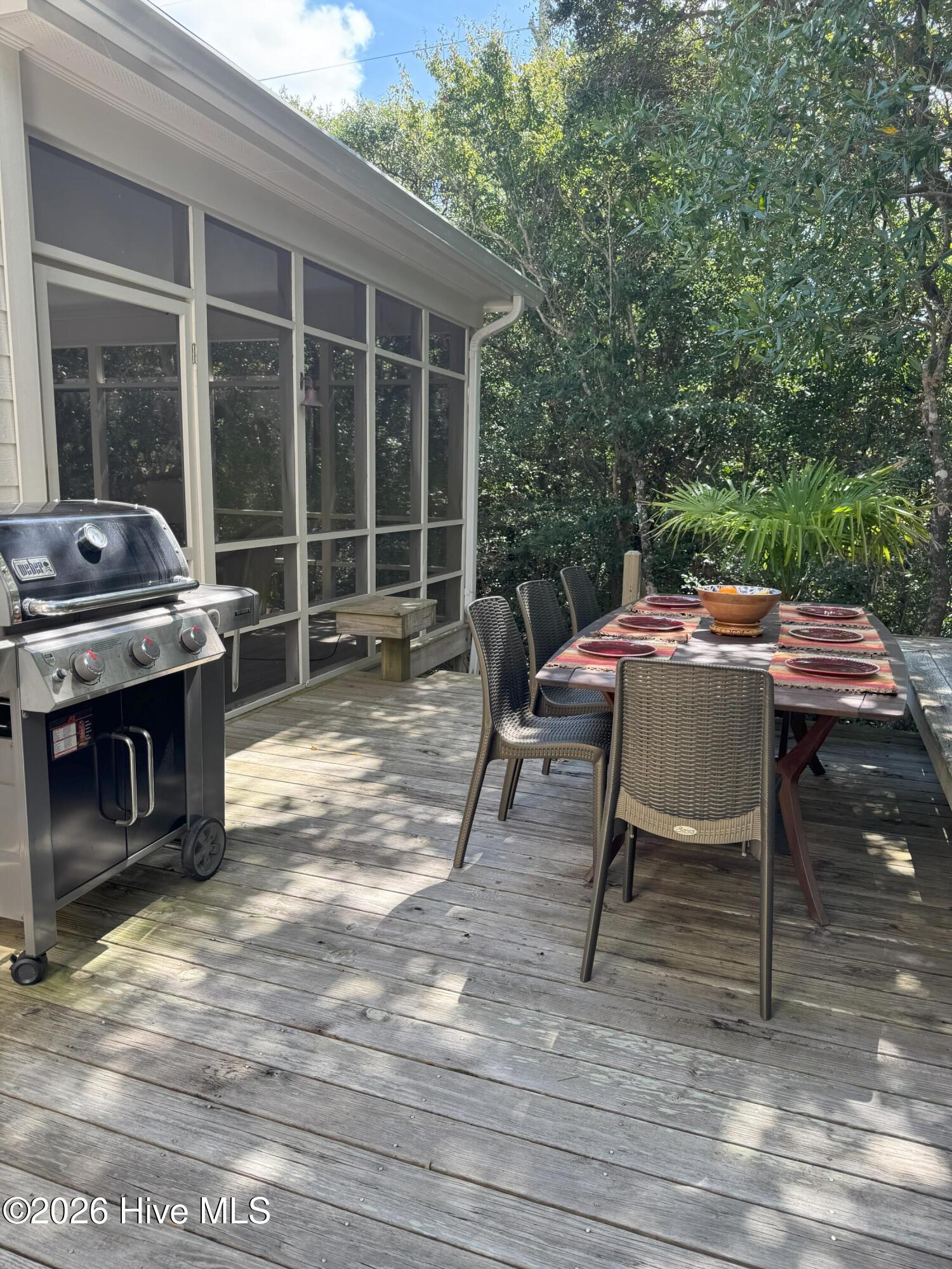 573 Coral Ridge Road Pine Knoll Shores, NC 28512 - Photo 28 of 32 28_beyc69c67a0157287