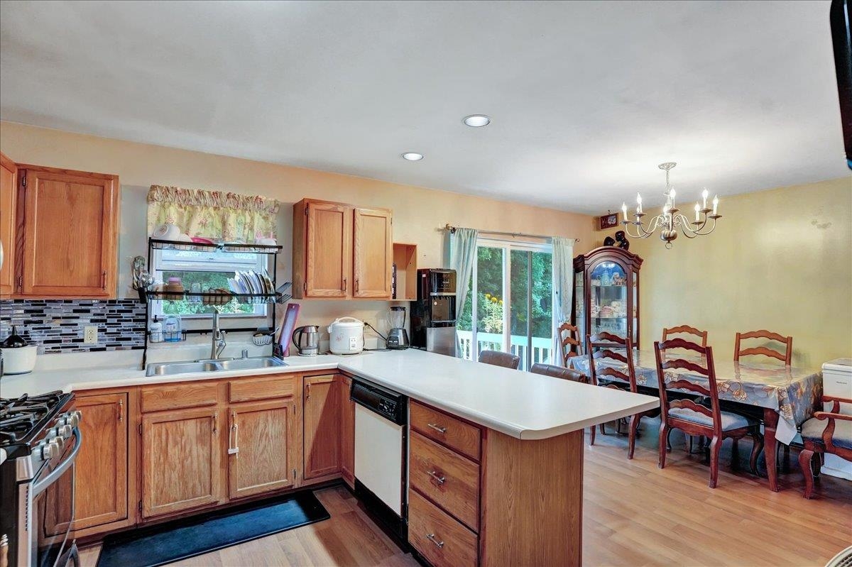 133 Birch Court Burlington, VT 05408 - Photo 12 of 40