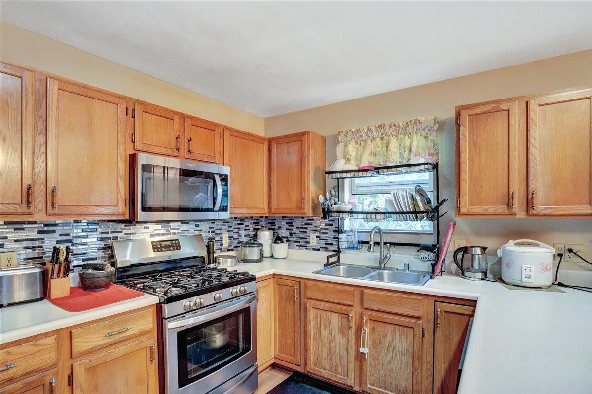 133 Birch Court Burlington, VT 05408 - Photo 13 of 40