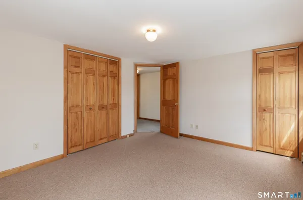 $299,900 | 184 Olivia Street, Derby, CT 06418