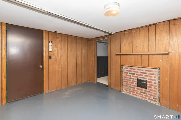 $299,900 | 184 Olivia Street, Derby, CT 06418