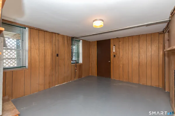 $299,900 | 184 Olivia Street, Derby, CT 06418