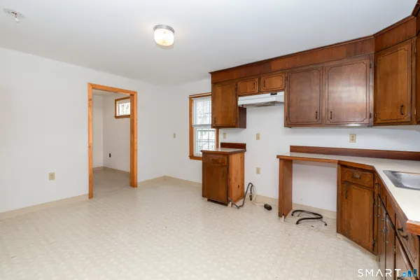 $299,900 | 184 Olivia Street, Derby, CT 06418