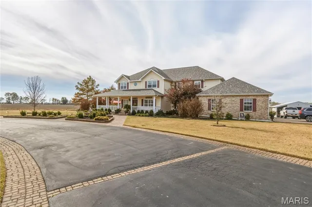 $456,900 | 129 County Road 213, Qulin, MO 63961