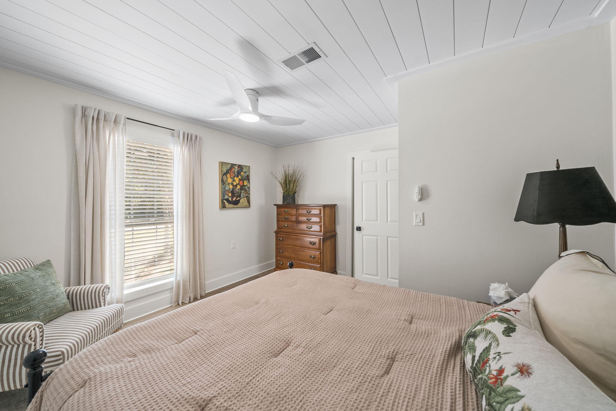 1045 Don Bishop Road Santa Rosa Beach, FL 32459 - Photo 30 of 37 a bedroom with a bed and a tv