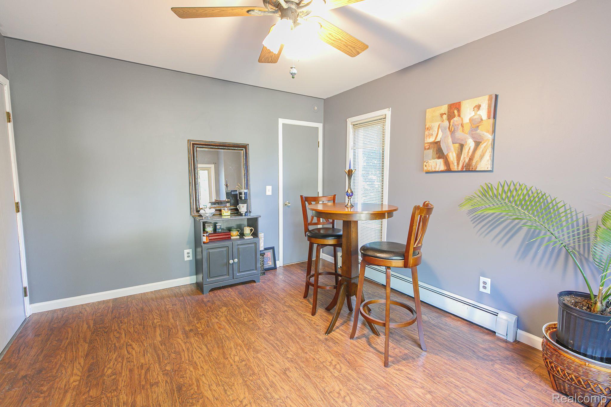 2185 Fortress Road Waterford, MI 48329 - Photo 9 of 49 Gallery Image 9