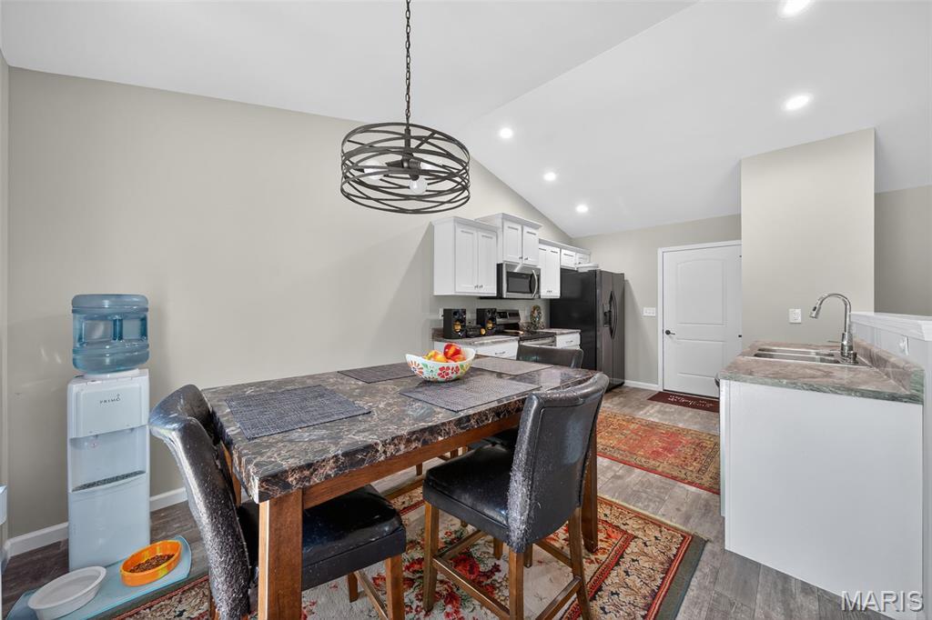 11 Round Table Court Winfield, MO 63389 - Photo 9 of 30