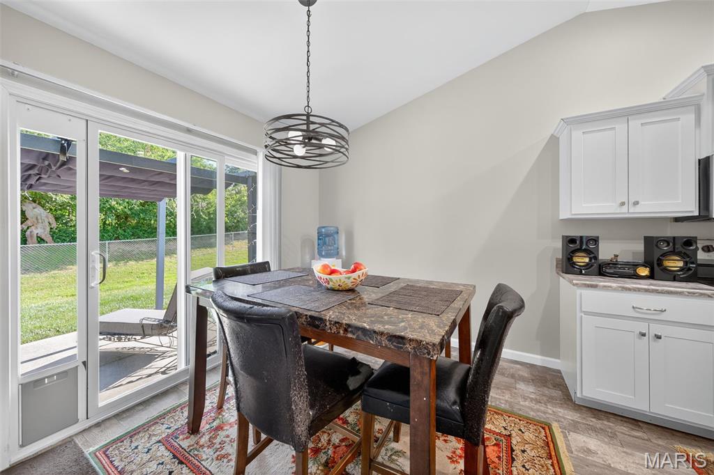 11 Round Table Court Winfield, MO 63389 - Photo 10 of 30