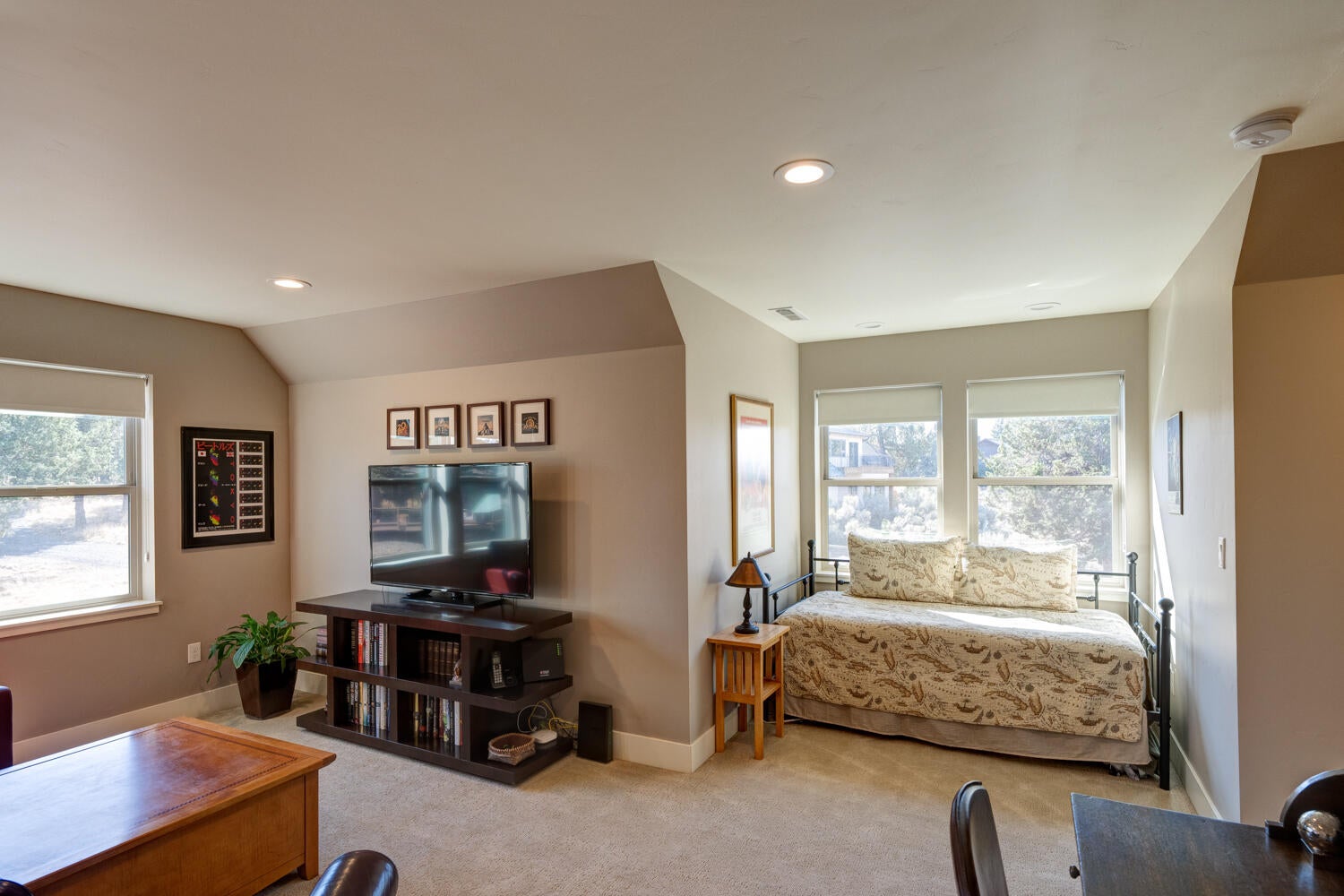 17680 Mountain View Road Sisters, OR 97759 - Photo 19 of 31 19