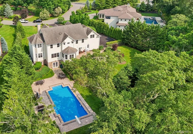 $2,149,000 | 4 Celestial Court, St. James, NY 11780