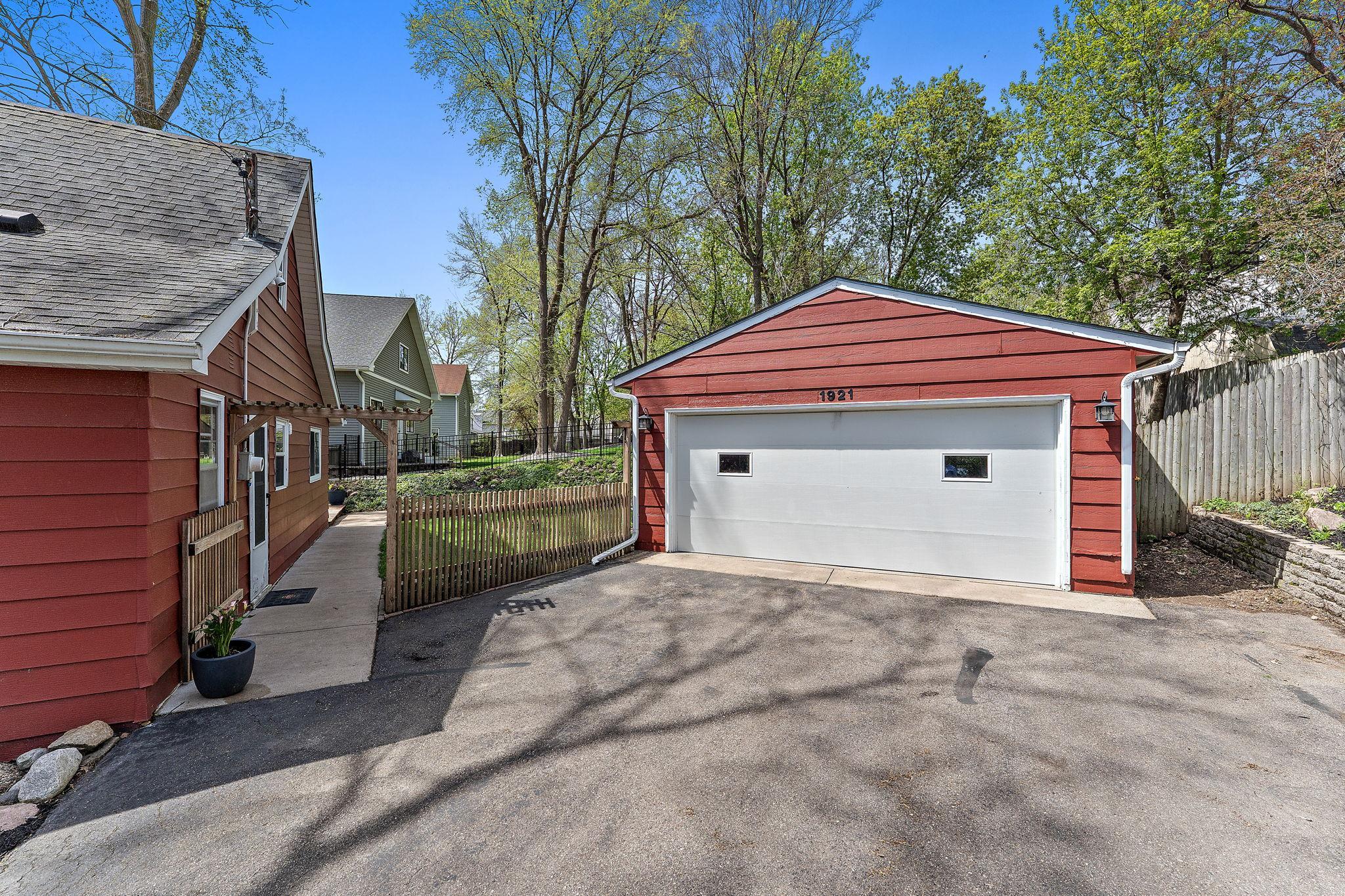 1921 Fagerness Point Road Orono, MN 55391 - Photo 37 of 46