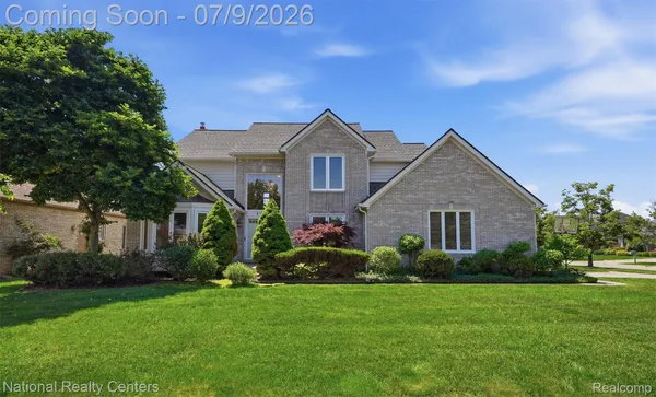 $539,900 | 6860 Bridgemont Drive, Canton, MI 48187