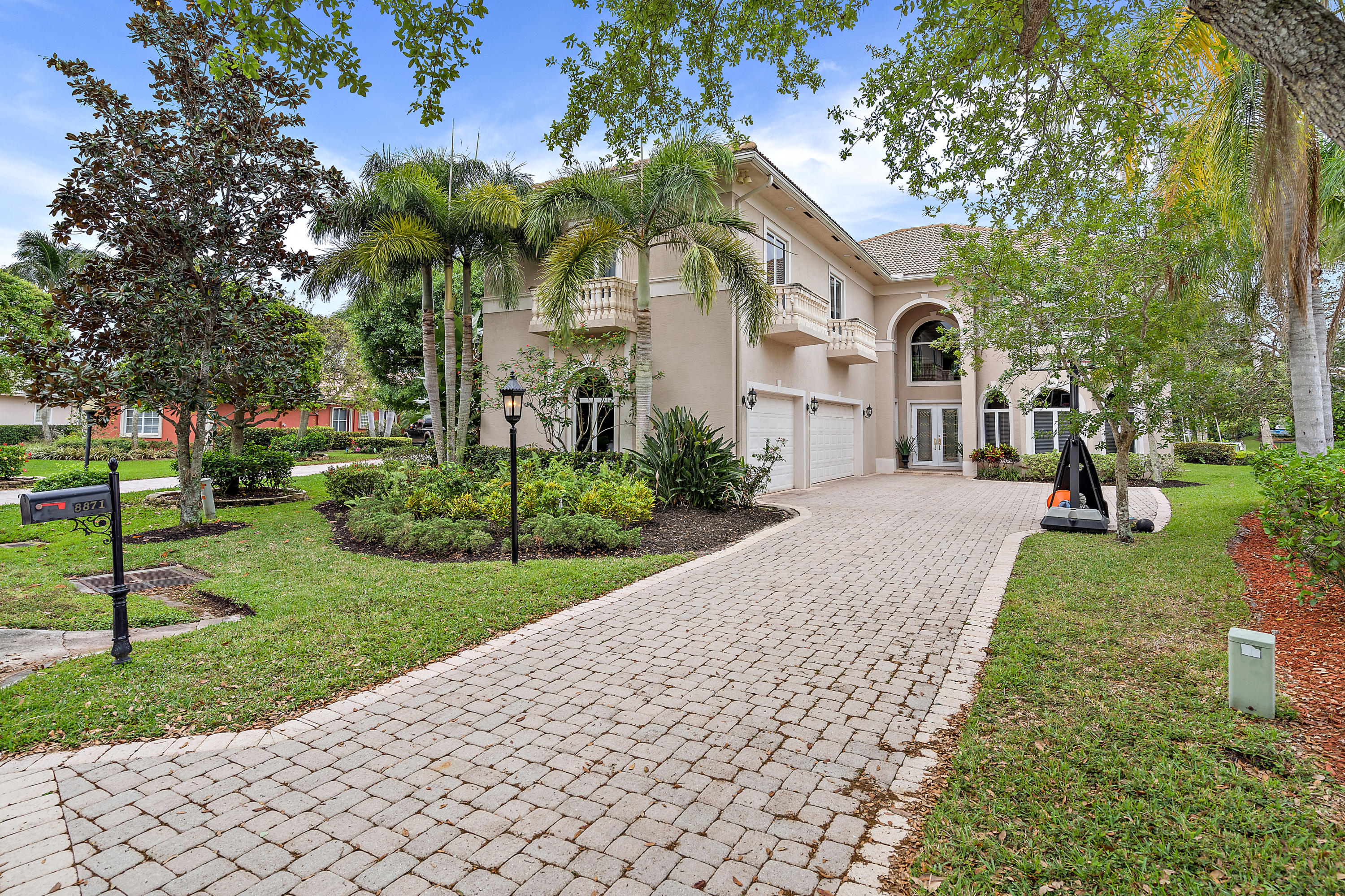 001-8871SECompassIslandWay-Jupiter-FL-33