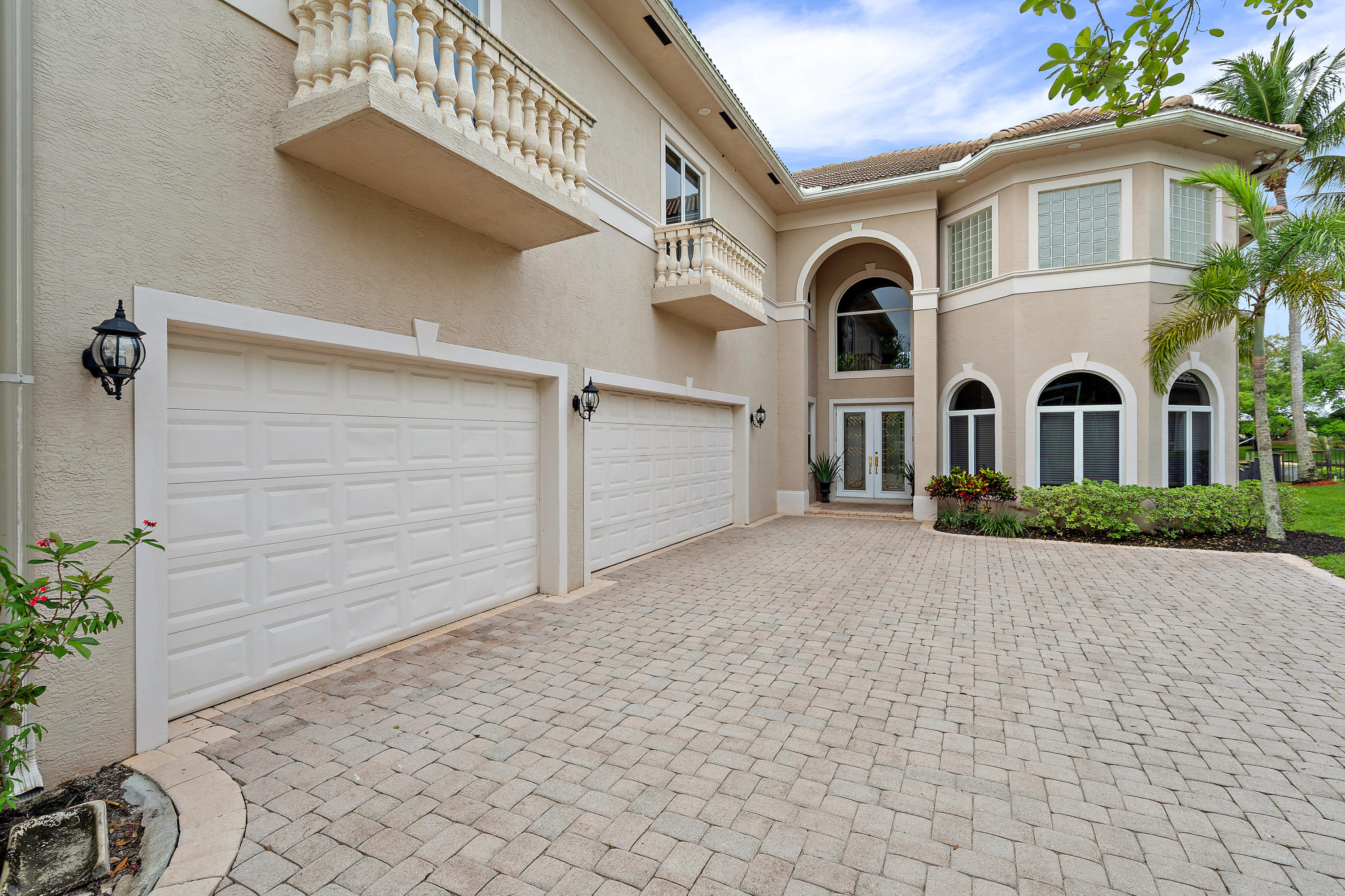 8871 Southeast Compass Island Way Jupiter, FL 33458 - Photo 3 of 63 003-8871SECompassIslandWay-Jupiter-FL-33