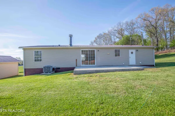 $749,900 | 212 Meyers Grove Road, New Tazewell, TN 37825