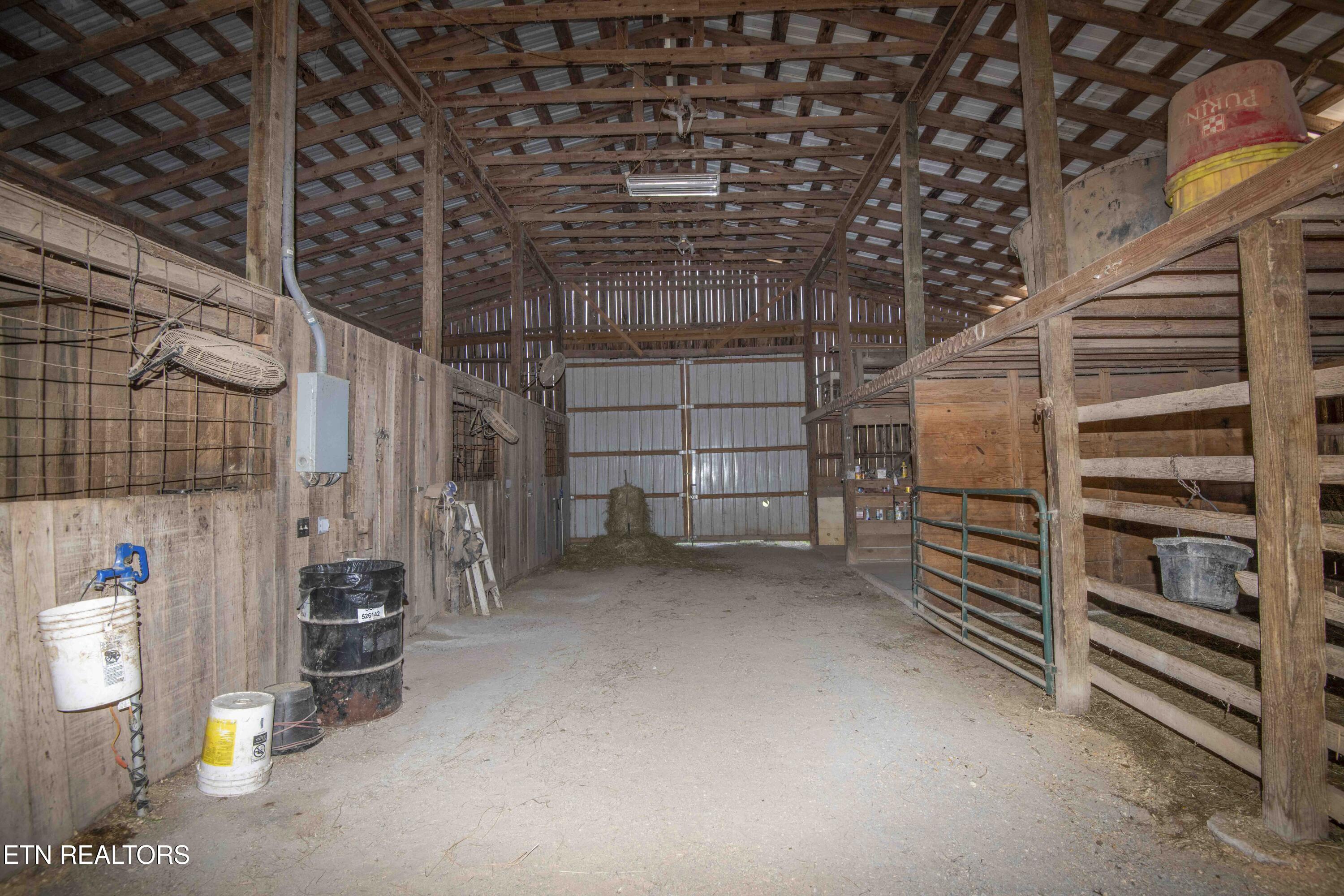 212 Meyers Grove Road New Tazewell, TN 37825 - Photo 31 of 59 barn 7_1