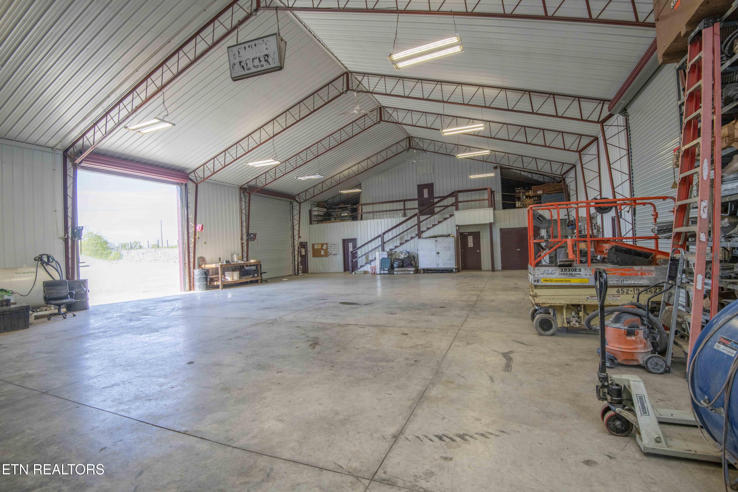 212 Meyers Grove Road New Tazewell, TN 37825 - Photo 40 of 59 shop 17_1