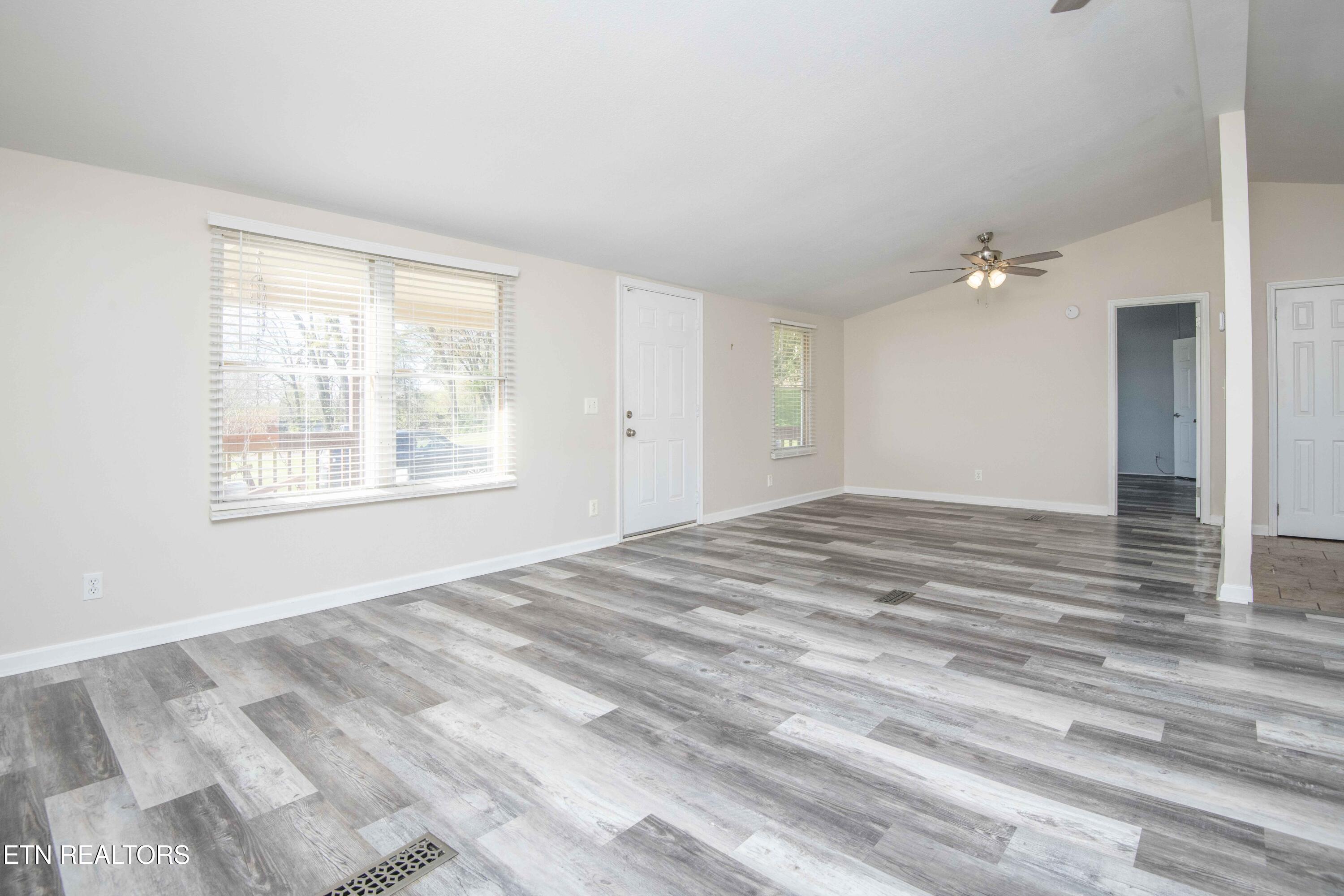 212 Meyers Grove Road New Tazewell, TN 37825 - Photo 4 of 59 living 3_1