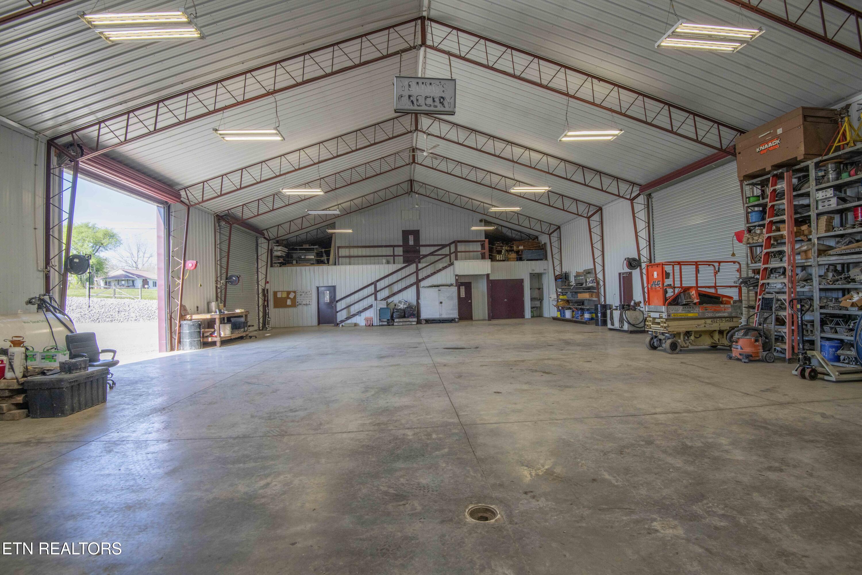 212 Meyers Grove Road New Tazewell, TN 37825 - Photo 41 of 59 shop 18_1