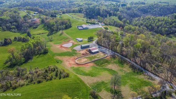 $749,900 | 212 Meyers Grove Road, New Tazewell, TN 37825