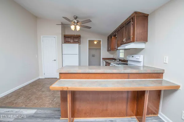 $749,900 | 212 Meyers Grove Road, New Tazewell, TN 37825