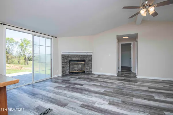 $749,900 | 212 Meyers Grove Road, New Tazewell, TN 37825