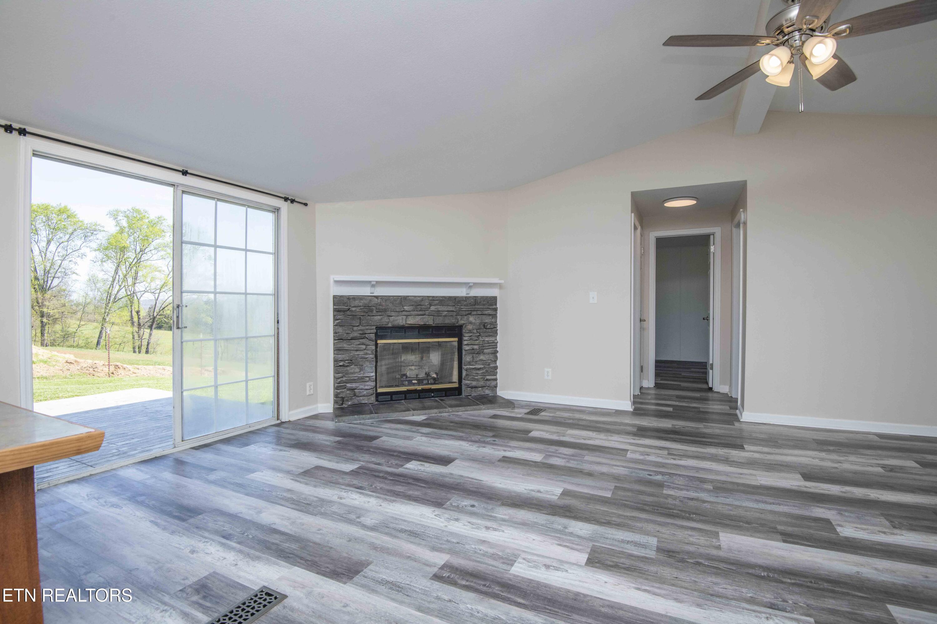 212 Meyers Grove Road New Tazewell, TN 37825 - Photo 9 of 59 dining_1