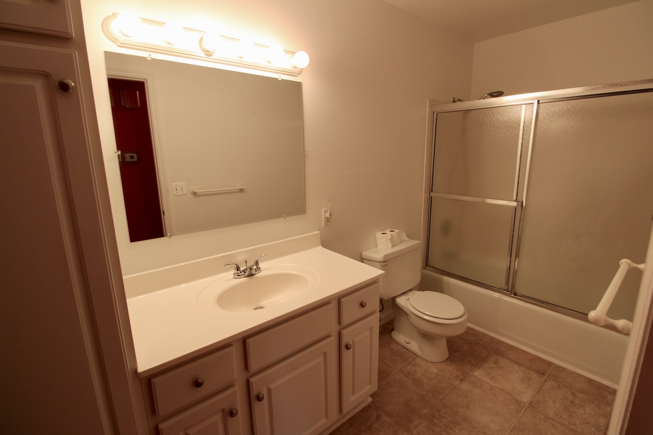 209 Sharon Road Newburgh, IN 47630 - Photo 9 of 13 Gallery Image 9