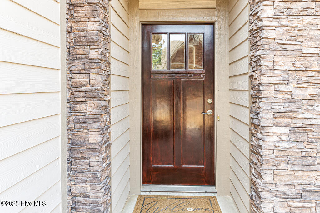 5 Elk Ridge Lane Southern Pines, NC 28387 - Photo 4 of 31 5 Elk Ridge Ln-2-LR-JFP-4