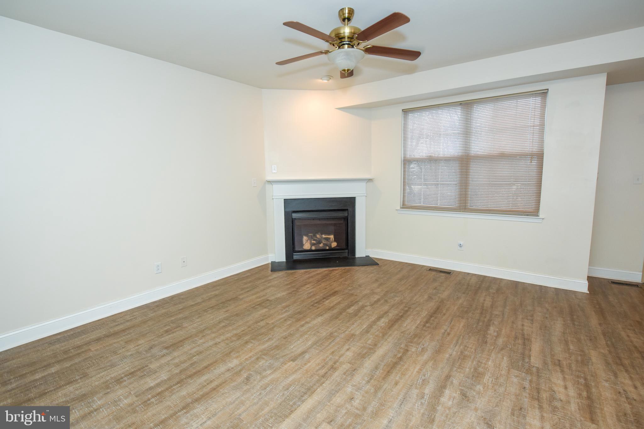 804 Red Lion Road Philadelphia, PA 19115 - Photo 8 of 34