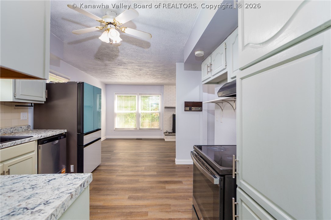 726 Lower Donnally Road Charleston, WV 25304 - Photo 18 of 39 Gallery Image 18