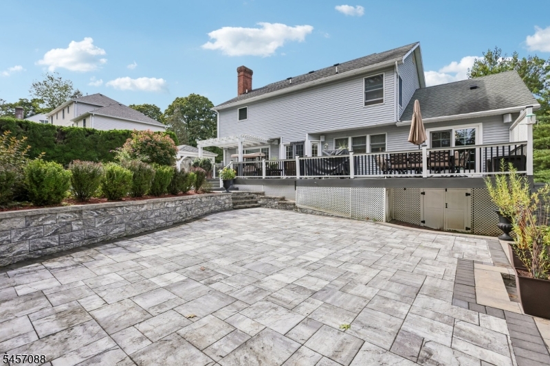 2 Lisa Road East Hanover, NJ 07936 - Photo 29 of 32 Gallery Image 29