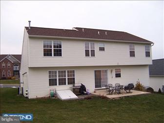 2514 Simon Drive Sinking Spring, PA 19608 - Photo 6 of 6 Gallery Image 6