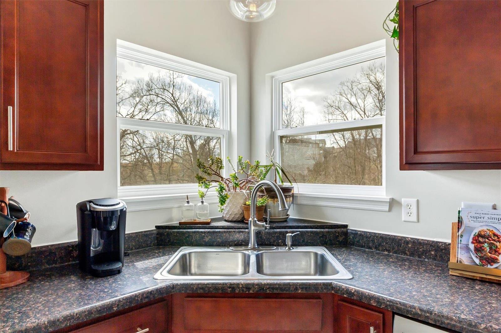 906 Palomino Path High Ridge, MO 63049 - Photo 21 of 41