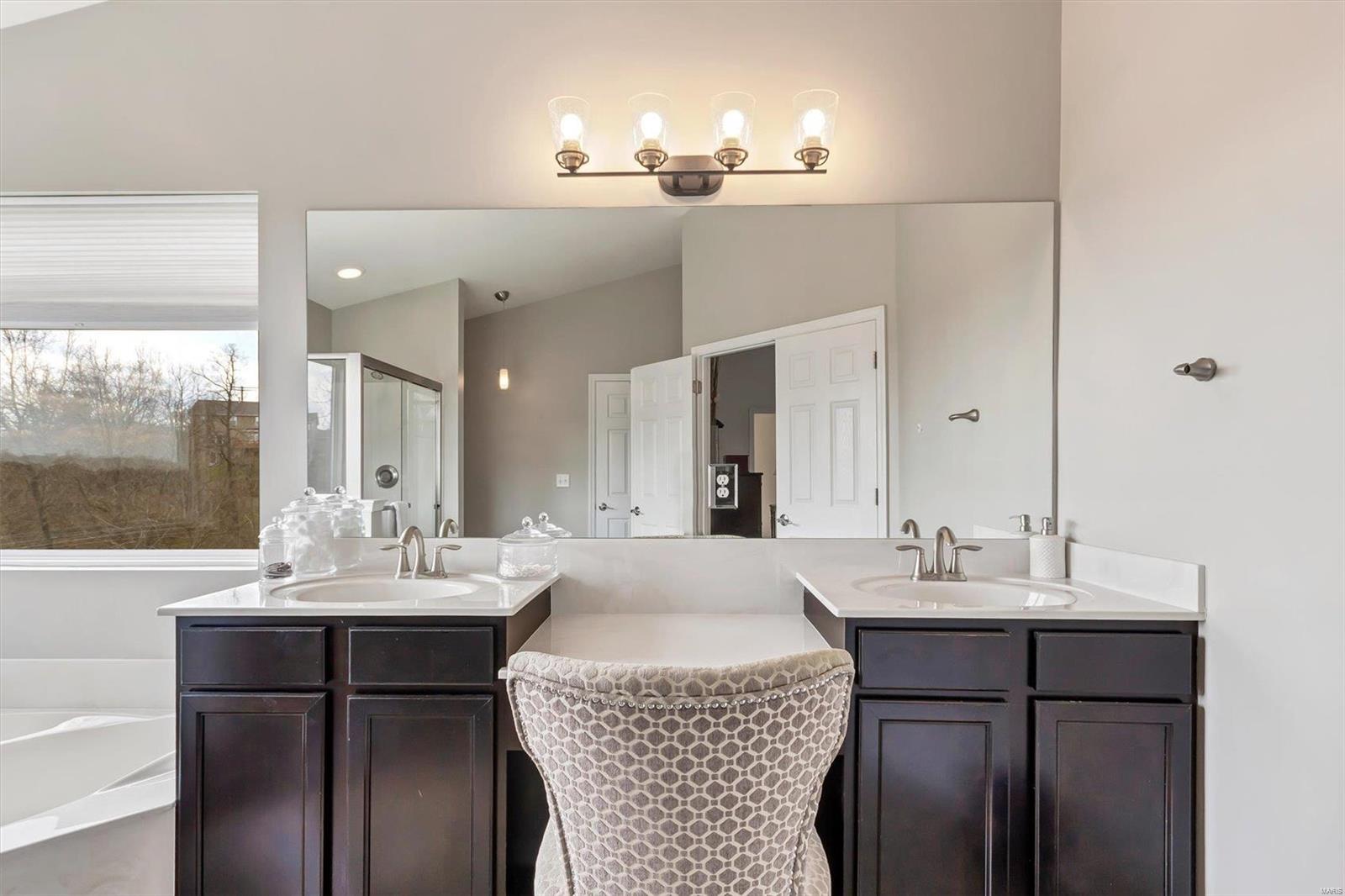 906 Palomino Path High Ridge, MO 63049 - Photo 35 of 41