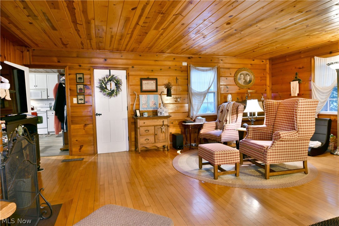 8683 King Graves Road Northeast Warren, OH 44484 - Photo 23 of 50