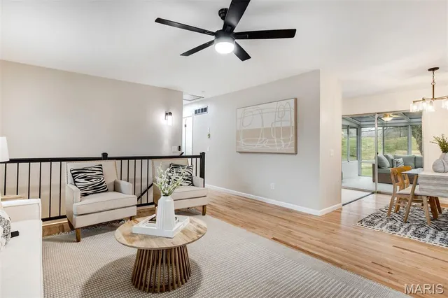 $339,000 | 915 Trianon Lane, Ballwin, MO 63011