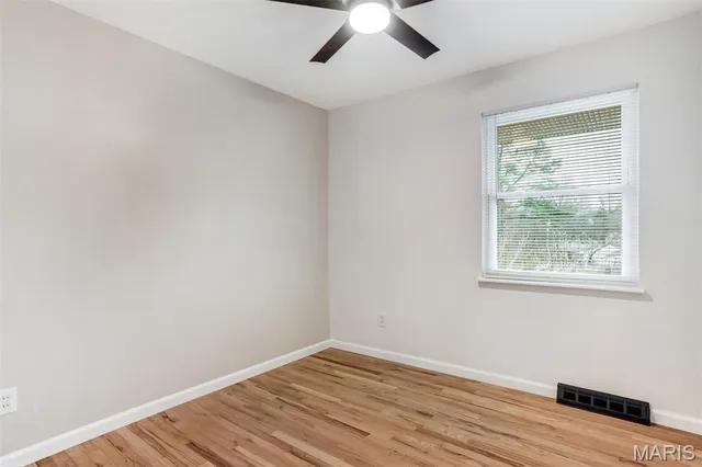 $339,000 | 915 Trianon Lane, Ballwin, MO 63011