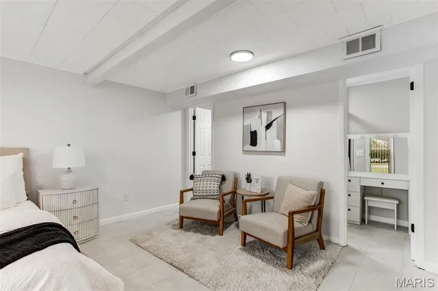 $339,000 | 915 Trianon Lane, Ballwin, MO 63011